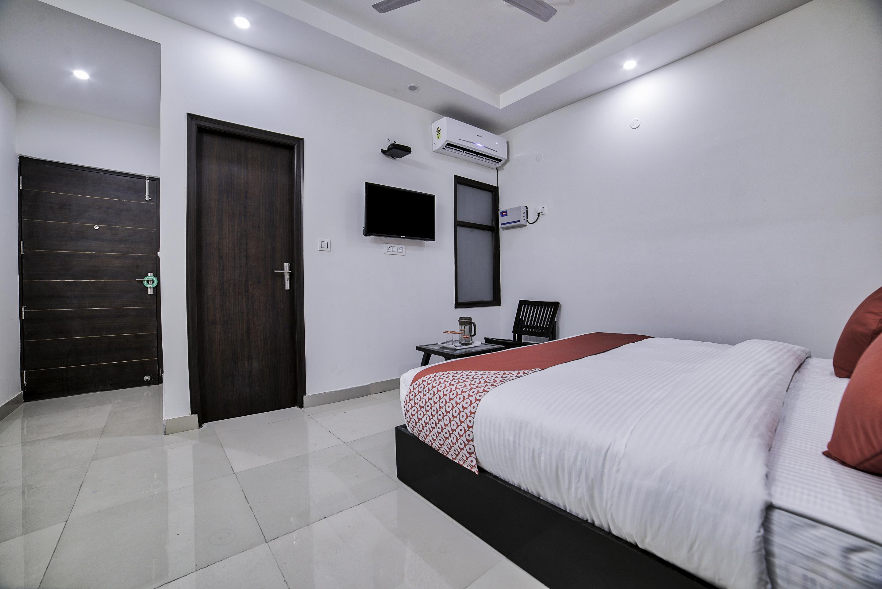 Hotel O Crown Residency Faridabad Exterior foto