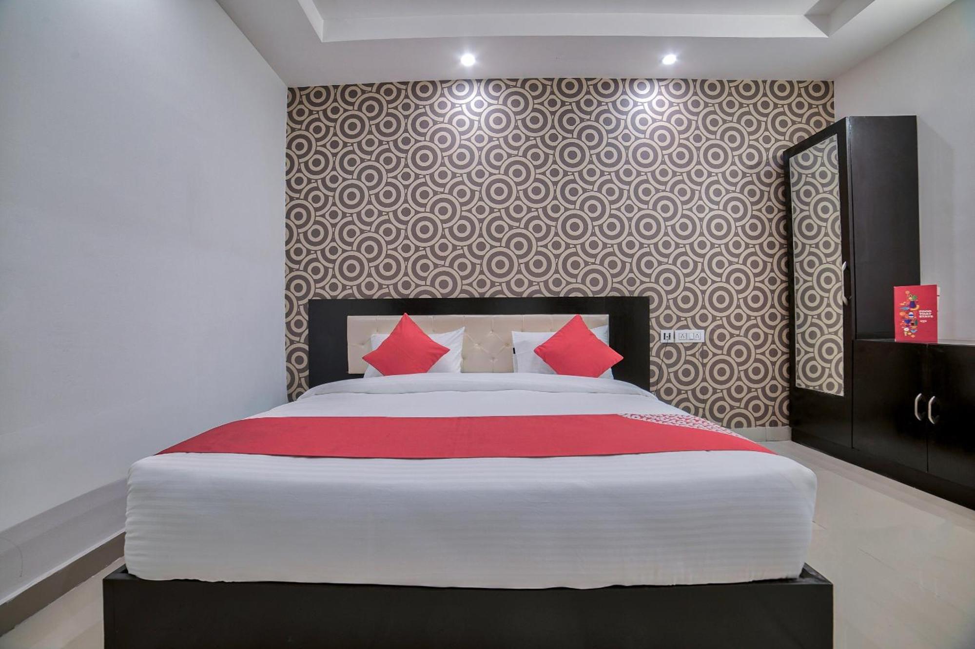 Hotel O Crown Residency Faridabad Exterior foto
